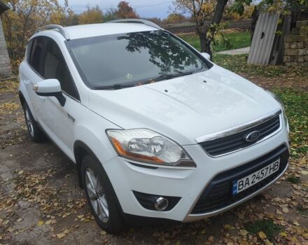 Белый Форд Куга, объемом двигателя 2 л и пробегом 210 тыс. км за 11650 $, фото 4 на Automoto.ua