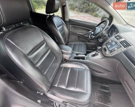 Білий Форд Куга, об'ємом двигуна 2 л та пробігом 251 тис. км за 9999 $, фото 9 на Automoto.ua