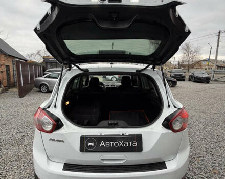 Белый Форд Куга, объемом двигателя 2.52 л и пробегом 225 тыс. км за 11300 $, фото 9 на Automoto.ua