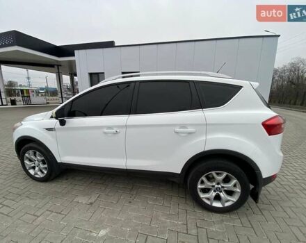 Белый Форд Куга, объемом двигателя 2.5 л и пробегом 220 тыс. км за 10500 $, фото 28 на Automoto.ua