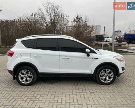 Белый Форд Куга, объемом двигателя 2.5 л и пробегом 220 тыс. км за 10500 $, фото 4 на Automoto.ua