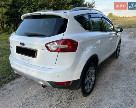 Белый Форд Куга, объемом двигателя 2 л и пробегом 165 тыс. км за 8999 $, фото 5 на Automoto.ua