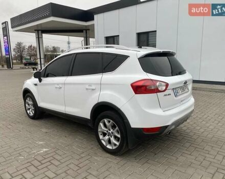 Белый Форд Куга, объемом двигателя 2.5 л и пробегом 220 тыс. км за 10500 $, фото 9 на Automoto.ua