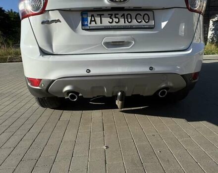 Білий Форд Куга, об'ємом двигуна 2 л та пробігом 269 тис. км за 10000 $, фото 9 на Automoto.ua