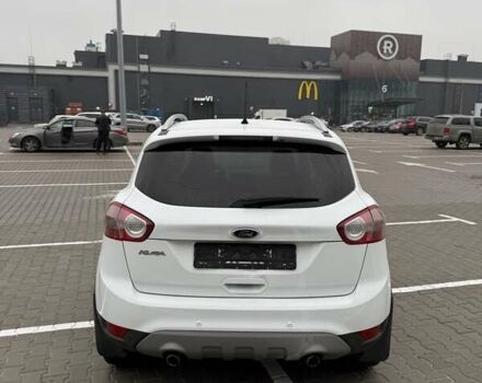 Белый Форд Куга, объемом двигателя 2 л и пробегом 272 тыс. км за 11499 $, фото 4 на Automoto.ua
