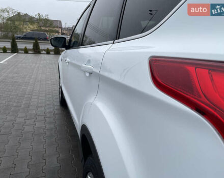 Белый Форд Куга, объемом двигателя 2 л и пробегом 182 тыс. км за 12400 $, фото 11 на Automoto.ua