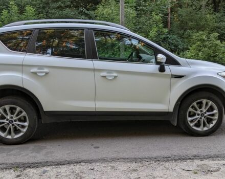 Белый Форд Куга, объемом двигателя 2 л и пробегом 290 тыс. км за 244 $, фото 5 на Automoto.ua