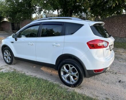 Белый Форд Куга, объемом двигателя 2 л и пробегом 160 тыс. км за 9750 $, фото 2 на Automoto.ua