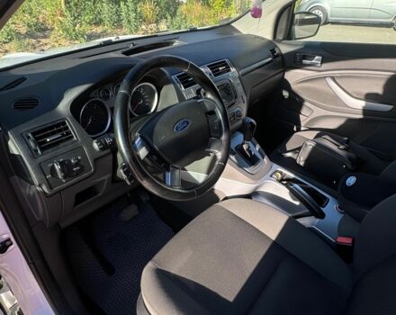 Белый Форд Куга, объемом двигателя 2 л и пробегом 270 тыс. км за 9700 $, фото 4 на Automoto.ua