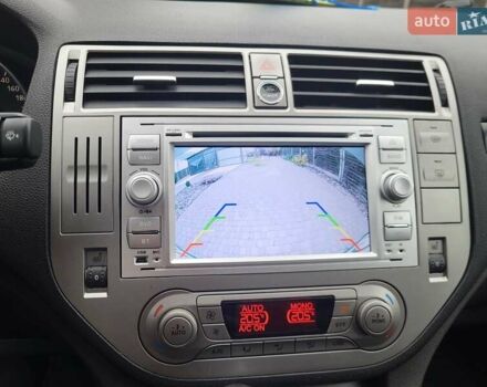 Белый Форд Куга, объемом двигателя 2 л и пробегом 198 тыс. км за 12000 $, фото 16 на Automoto.ua