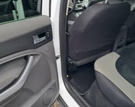 Белый Форд Куга, объемом двигателя 2 л и пробегом 160 тыс. км за 10900 $, фото 16 на Automoto.ua