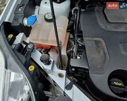 Білий Форд Куга, об'ємом двигуна 2 л та пробігом 150 тис. км за 11900 $, фото 30 на Automoto.ua