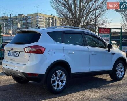 Белый Форд Куга, объемом двигателя 2 л и пробегом 141 тыс. км за 10500 $, фото 5 на Automoto.ua