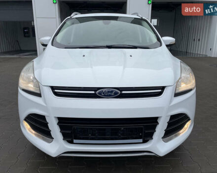 Белый Форд Куга, объемом двигателя 2 л и пробегом 182 тыс. км за 12400 $, фото 1 на Automoto.ua