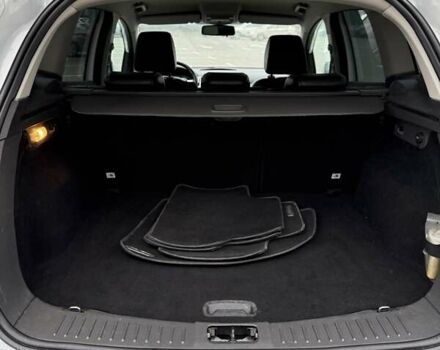 Белый Форд Куга, объемом двигателя 2 л и пробегом 272 тыс. км за 11499 $, фото 17 на Automoto.ua