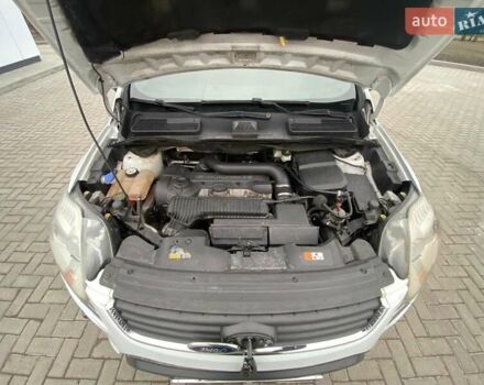 Белый Форд Куга, объемом двигателя 2.5 л и пробегом 220 тыс. км за 10500 $, фото 32 на Automoto.ua