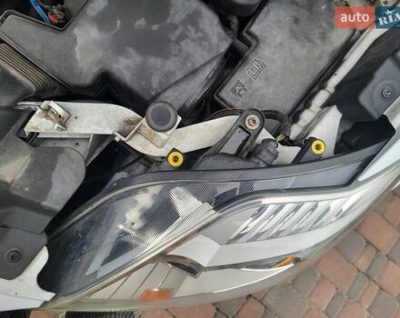 Белый Форд Куга, объемом двигателя 2 л и пробегом 198 тыс. км за 12000 $, фото 20 на Automoto.ua