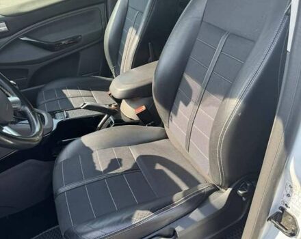 Белый Форд Куга, объемом двигателя 2 л и пробегом 280 тыс. км за 11150 $, фото 2 на Automoto.ua