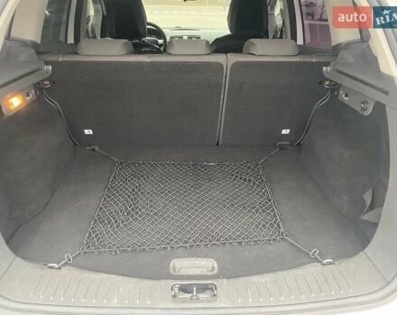 Белый Форд Куга, объемом двигателя 2.5 л и пробегом 220 тыс. км за 10500 $, фото 31 на Automoto.ua