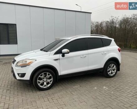 Белый Форд Куга, объемом двигателя 2.5 л и пробегом 220 тыс. км за 10500 $, фото 12 на Automoto.ua