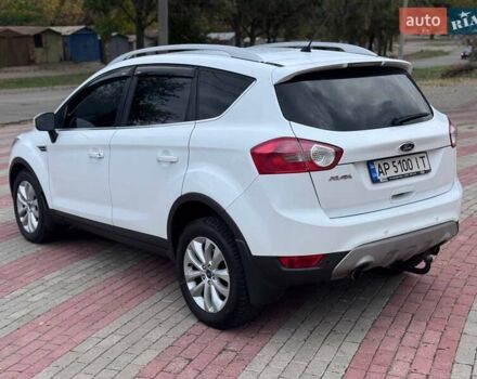Білий Форд Куга, об'ємом двигуна 2 л та пробігом 251 тис. км за 9999 $, фото 5 на Automoto.ua
