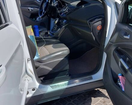 Белый Форд Куга, объемом двигателя 2 л и пробегом 245 тыс. км за 13500 $, фото 20 на Automoto.ua