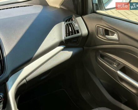 Белый Форд Куга, объемом двигателя 2 л и пробегом 221 тыс. км за 10990 $, фото 20 на Automoto.ua