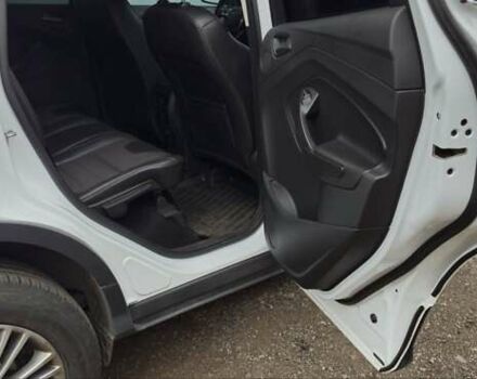 Белый Форд Куга, объемом двигателя 2 л и пробегом 135 тыс. км за 14500 $, фото 51 на Automoto.ua