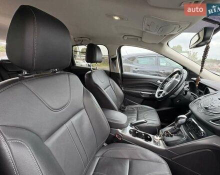 Форд Куга 2013 в Конотопе на Automoto.ua Белый Форд Куга, объемом двигателя 2 л и пробегом 95 тыс. км за 15200 $, фото 4 на Automoto.ua