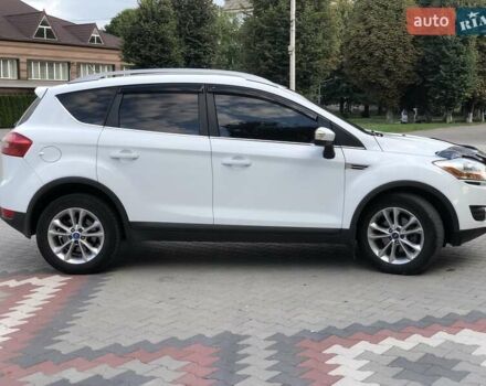Белый Форд Куга, объемом двигателя 2 л и пробегом 200 тыс. км за 13200 $, фото 4 на Automoto.ua
