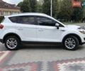 Белый Форд Куга, объемом двигателя 2 л и пробегом 200 тыс. км за 13200 $, фото 4 на Automoto.ua
