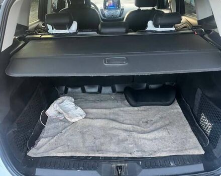 Білий Форд Куга, об'ємом двигуна 2 л та пробігом 247 тис. км за 13000 $, фото 12 на Automoto.ua