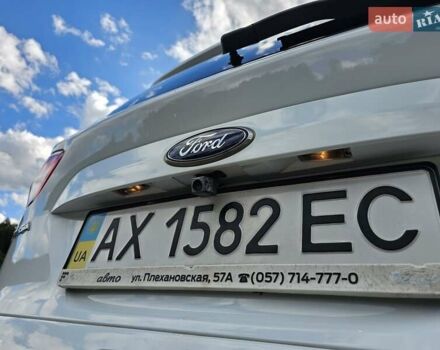 Белый Форд Куга, объемом двигателя 2 л и пробегом 106 тыс. км за 11016 $, фото 17 на Automoto.ua