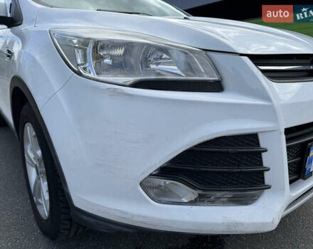 Форд Куга 2013 у Києві на Automoto.ua Білий Форд Куга, об'ємом двигуна 1.6 л та пробігом 126 тис. км за 13000 $, фото 23 на Automoto.ua