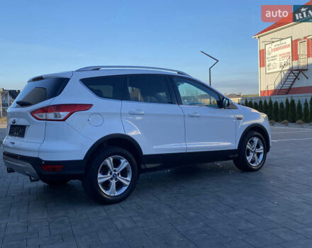 Білий Форд Куга, об'ємом двигуна 2 л та пробігом 248 тис. км за 11850 $, фото 7 на Automoto.ua