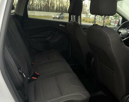 Білий Форд Куга, об'ємом двигуна 2 л та пробігом 248 тис. км за 11850 $, фото 20 на Automoto.ua