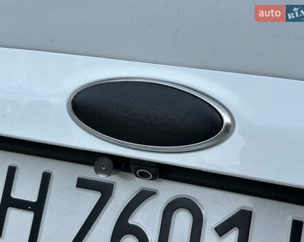 Белый Форд Куга, объемом двигателя 2 л и пробегом 125 тыс. км за 13700 $, фото 15 на Automoto.ua