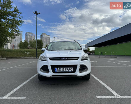 Форд Куга 2013 у Києві на Automoto.ua Білий Форд Куга, об'ємом двигуна 1.6 л та пробігом 126 тис. км за 13000 $, фото 1 на Automoto.ua