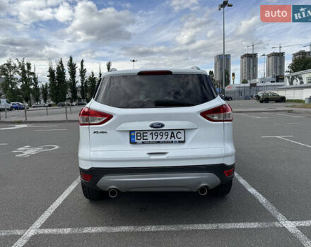 Форд Куга 2013 у Києві на Automoto.ua Білий Форд Куга, об'ємом двигуна 1.6 л та пробігом 126 тис. км за 13000 $, фото 4 на Automoto.ua