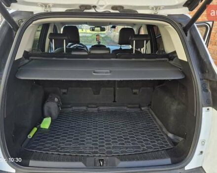 Белый Форд Куга, объемом двигателя 2 л и пробегом 175 тыс. км за 14100 $, фото 11 на Automoto.ua