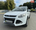 Белый Форд Куга, объемом двигателя 2 л и пробегом 198 тыс. км за 12499 $, фото 1 на Automoto.ua