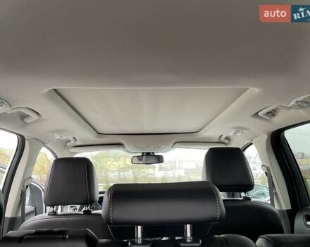 Белый Форд Куга, объемом двигателя 2 л и пробегом 182 тыс. км за 11950 $, фото 49 на Automoto.ua