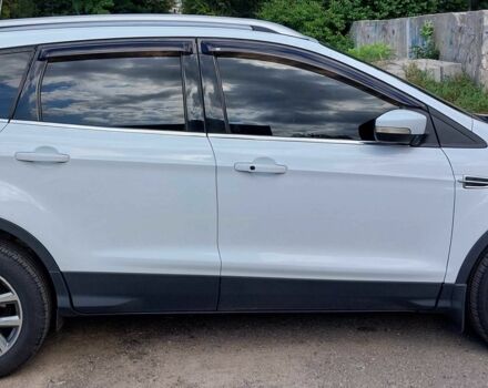 Белый Форд Куга, объемом двигателя 2 л и пробегом 245 тыс. км за 13500 $, фото 7 на Automoto.ua