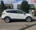 Белый Форд Куга, объемом двигателя 2 л и пробегом 255 тыс. км за 12120 $, фото 4 на Automoto.ua