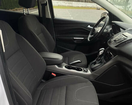 Білий Форд Куга, об'ємом двигуна 2 л та пробігом 248 тис. км за 11850 $, фото 12 на Automoto.ua