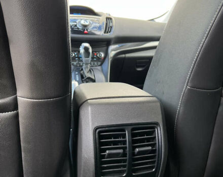 Білий Форд Куга, об'ємом двигуна 2 л та пробігом 198 тис. км за 11800 $, фото 51 на Automoto.ua