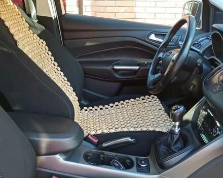 Форд Куга 2013 в Буче на Automoto.ua Белый Форд Куга, объемом двигателя 2 л и пробегом 234 тыс. км за 12000 $, фото 15 на Automoto.ua