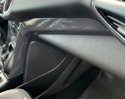 Білий Форд Куга, об'ємом двигуна 2 л та пробігом 198 тис. км за 11800 $, фото 55 на Automoto.ua