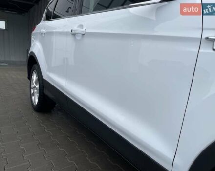 Белый Форд Куга, объемом двигателя 2 л и пробегом 182 тыс. км за 11950 $, фото 16 на Automoto.ua