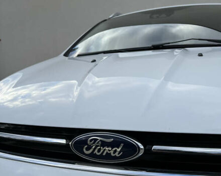 Білий Форд Куга, об'ємом двигуна 2 л та пробігом 198 тис. км за 11800 $, фото 8 на Automoto.ua